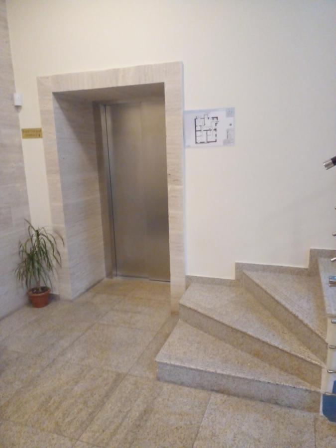 Hotel Genio Tbilisi Esterno foto